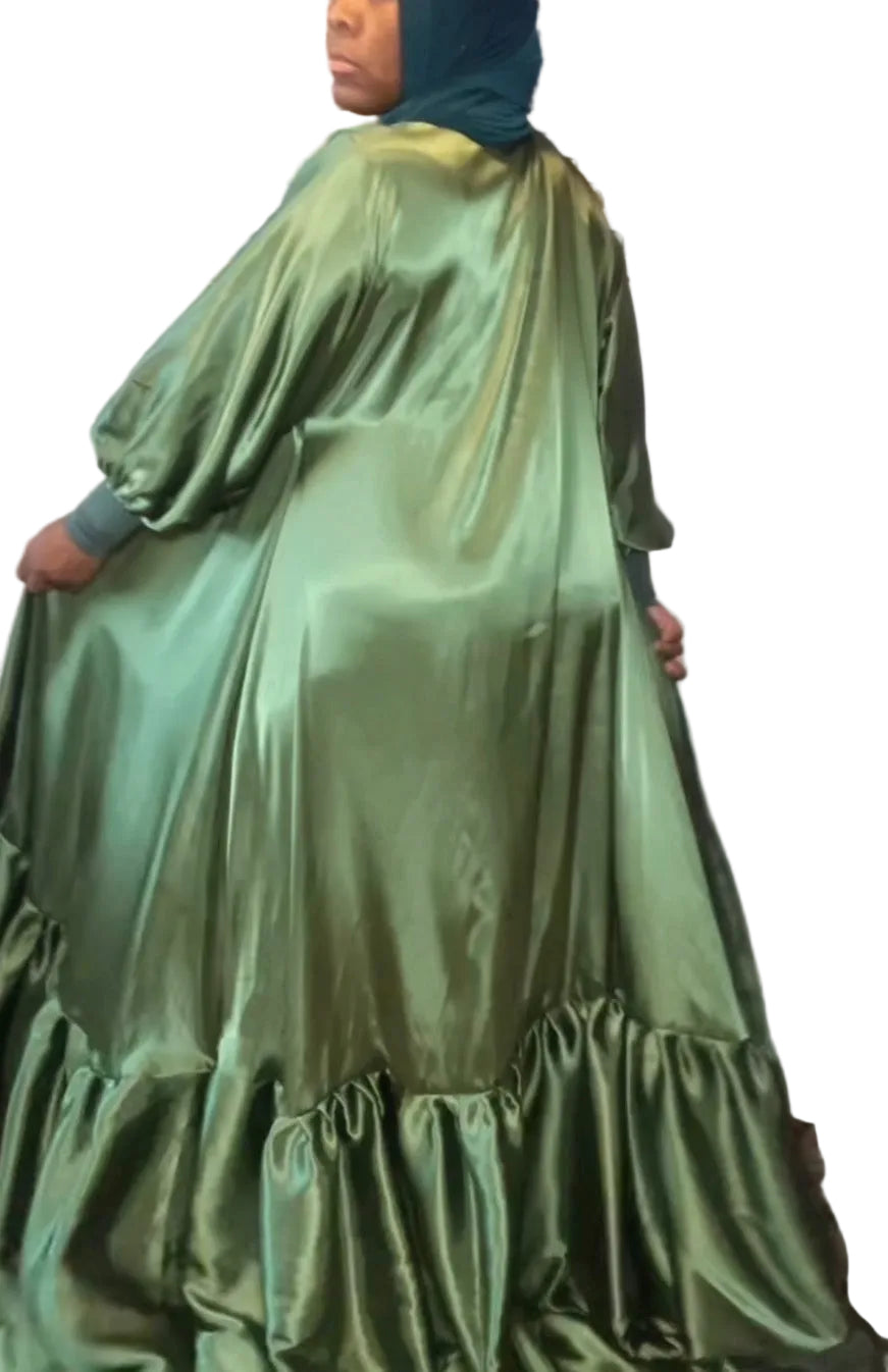 Satin umbrella duster w pleats