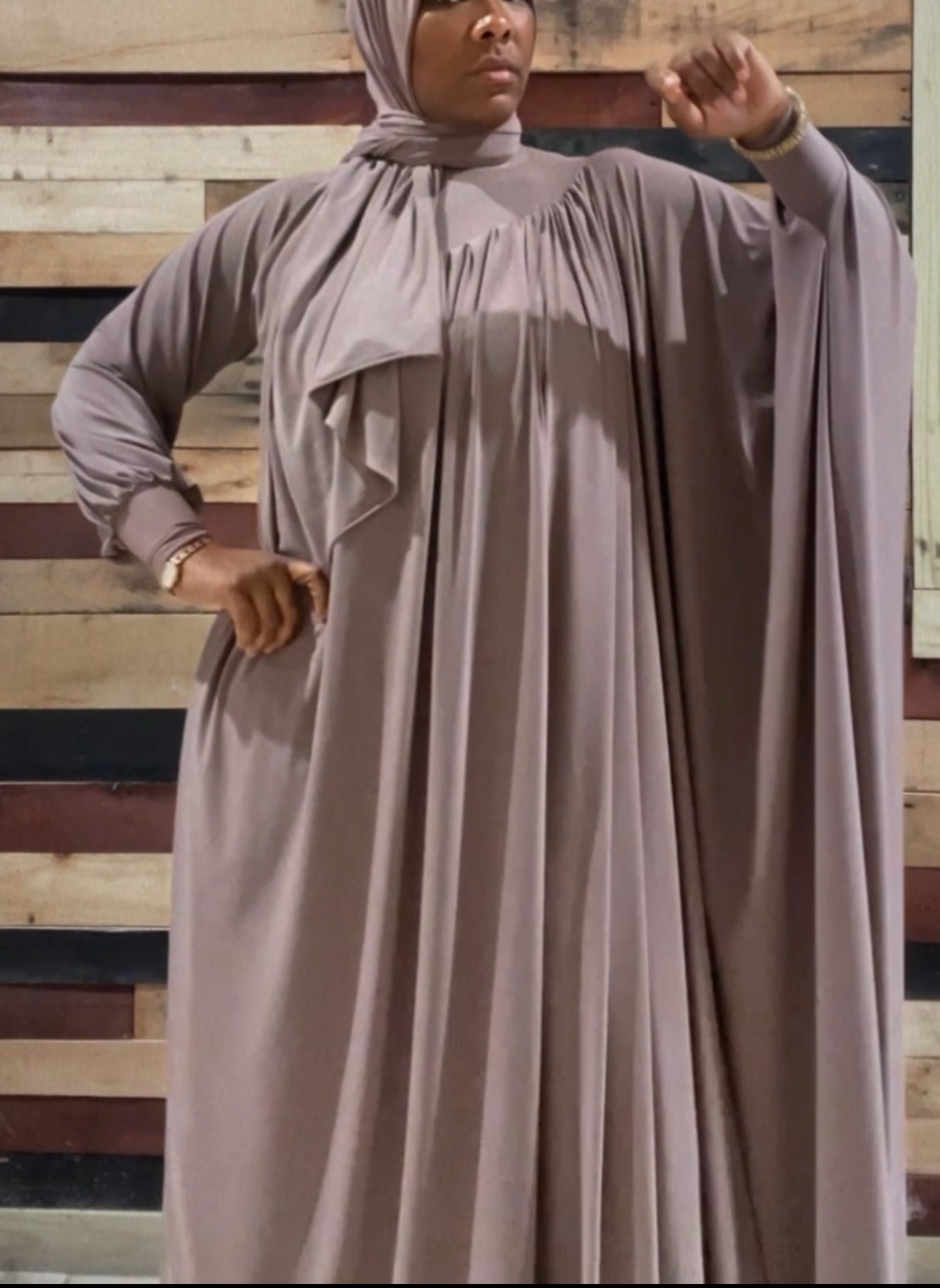 The Farah Abaya