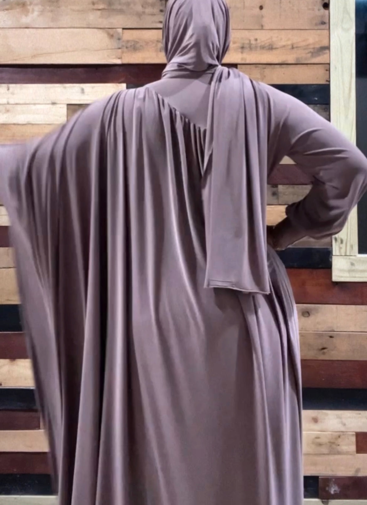 The Farah Abaya