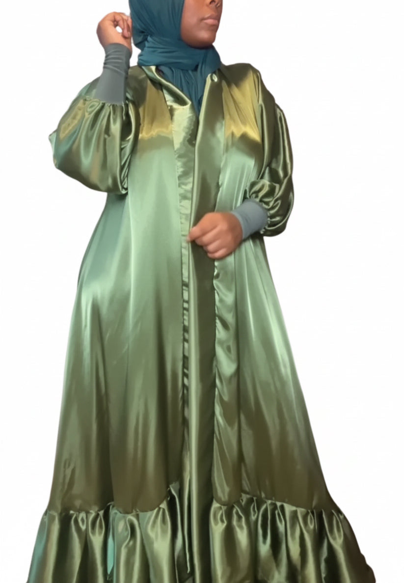 Satin umbrella duster w pleats