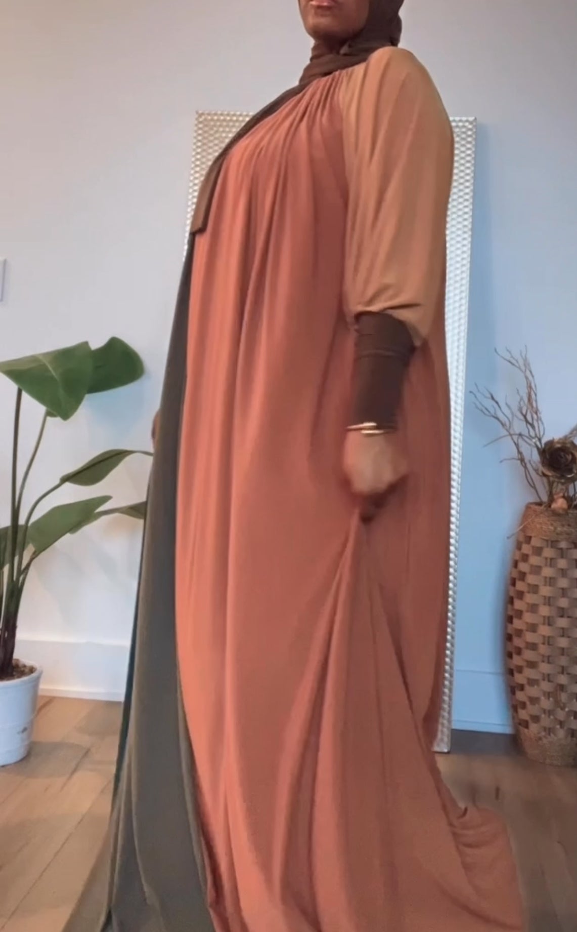 Colorblock Umbrella abaya (fall flow)